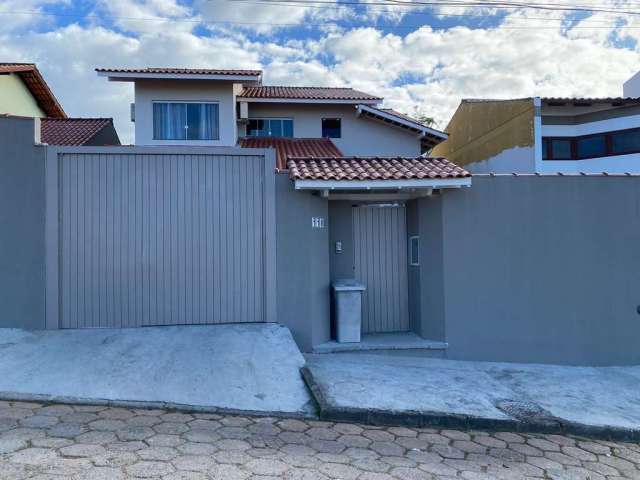 Casa com 5 quartos à venda na Rua Luiz Gonzaga Lamego, 105, Itaguaçu, Florianópolis por R$ 1.200.000