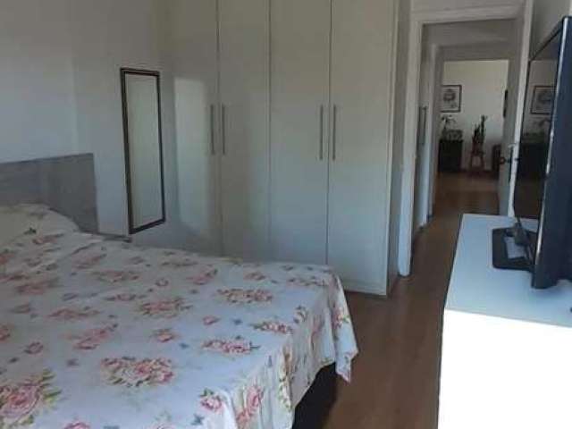 Apartamento em Vila Gumercindo  -  São Paulo