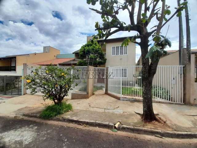 Casa com 3 quartos à venda na Carolina Vendrame Vaz Primo, --, Jardim Continental, Londrina por R$ 573.000