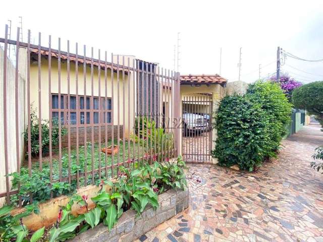 Casa com 3 quartos à venda na Rua Vasco Cinquini, --, Santos Dumont, Londrina por R$ 850.000