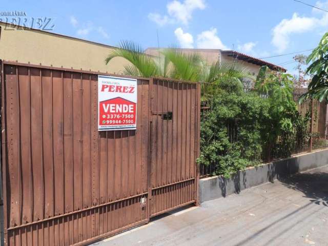 Casa com 3 quartos à venda na Walter Zamarian, --, Boa Vista, Londrina por R$ 350.000