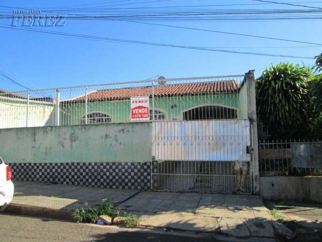 Casa com 3 quartos à venda na Maria Gaspari Piconi, --, Conjunto Habitacional Maria Cecília Serrano de Oliveira, Londrina por R$ 250.000