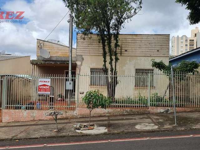 Casa com 3 quartos à venda na Rua Alagoas, --, Centro, Londrina por R$ 450.000