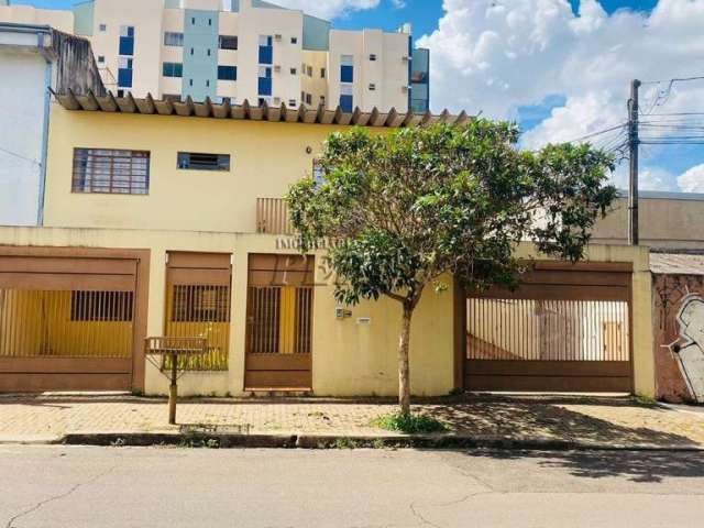 Casa com 3 quartos à venda na Rua Borba Gato, --, Jardim Londrilar, Londrina por R$ 1.000.000