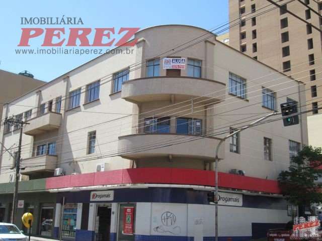 Sala comercial com 8 salas para alugar na Rua Pernambuco, --, Centro, Londrina por R$ 3.000