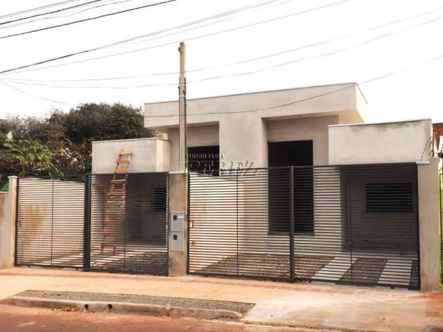 Casa com 3 quartos à venda na Perobal, --, Leonor, Londrina por R$ 360.000