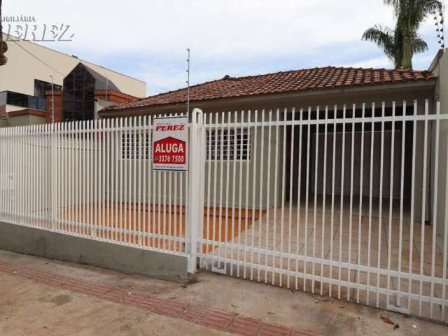 Casa com 2 quartos para alugar na ENGENHEIRO OMAR RUPP, --, Jardim Londrilar, Londrina por R$ 2.500