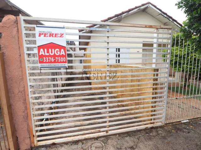 Casa com 1 quarto para alugar na ARLINDO ANTONIO VIEIRA, --, Operária, Londrina por R$ 800