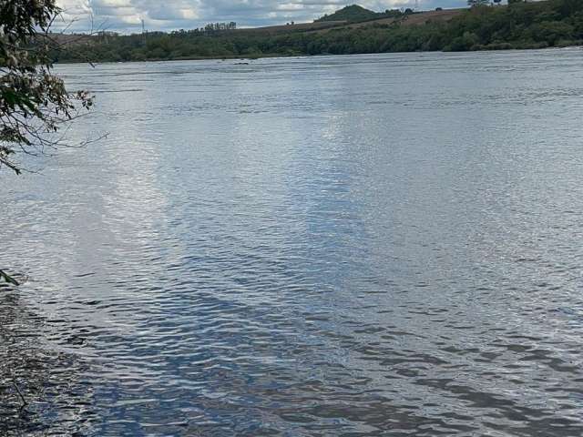 Linda Chacara a venda com rio tibagi parcelado