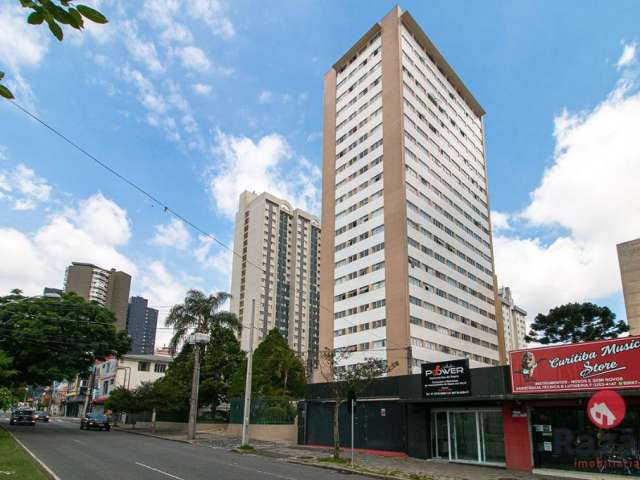 Apartamento último andar na Silva Jardim