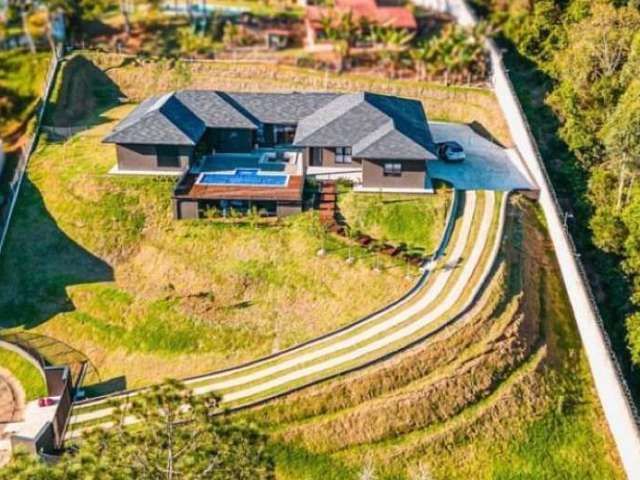 Maravilhosa casa alto padrão em condomínio jardim das palmeiras bragança paulista