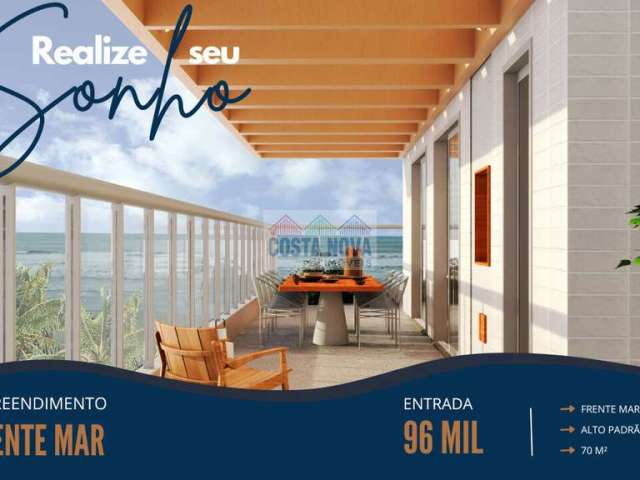 Apartamento de 2 dormitórios frente mar no Jd. Real