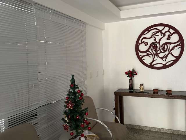 Apartamento reformado na Barra