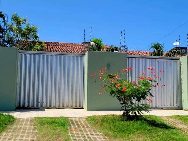 Casa á venda em ponta negra 3 quartos