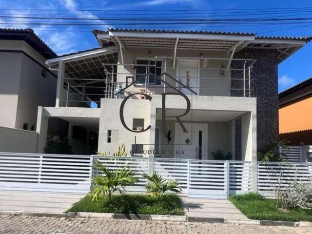 Linda casa em condomínio fechado com portaria 24h!