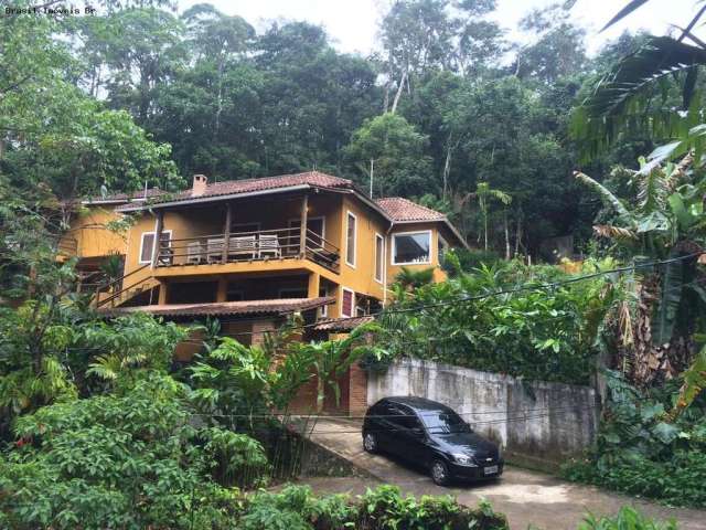 Casa para Venda em Rio de Janeiro, Vargem Grande, 4 dormitórios, 1 suíte, 5 banheiros, 1 vaga