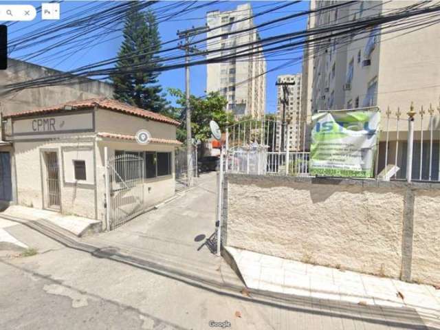 Apartamento para Venda em São Gonçalo, Porto Novo, 2 dormitórios, 1 banheiro, 1 vaga