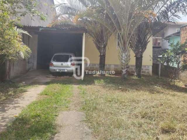 Casa para Venda em Palhoça, Madri, 2 dormitórios, 1 banheiro, 1 vaga