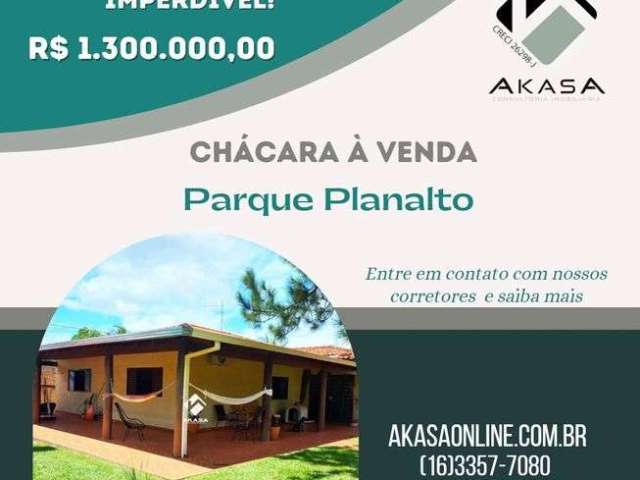 Fazenda/Sítio/Chácara para venda tem 3291 metros quadrados com 4 quartos