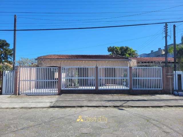 Casa com 07 quartos em Praia de Leste Parana