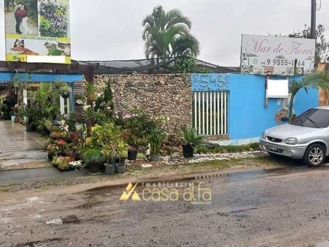 Casa com 02 quartos e sobra de terreno no Monções