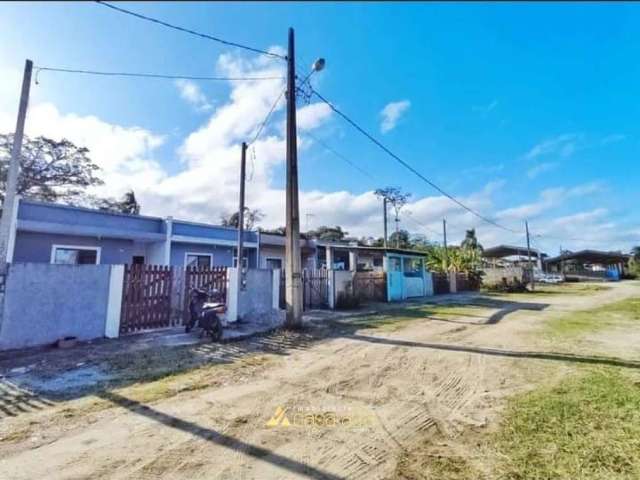 Casa com 2 quartos em Canoas em  Pontal do Paraná.