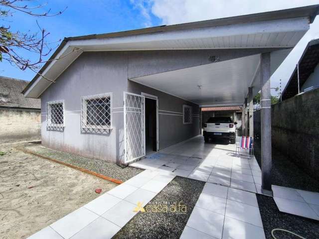 Casa a venda com quintal em Ipanema Paraná