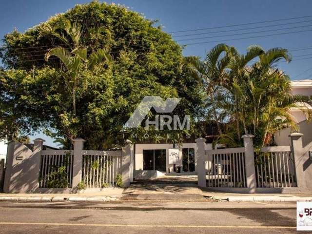 Terreno a venda na Pra do Estaleirinho, Balneário Camboriú-SC.