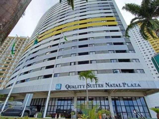 Quality Praia Hotel - Flat com 40m², mobiliado, 'Sistema Pool' em Ponta Negra, por R$ 315 mil Reais.