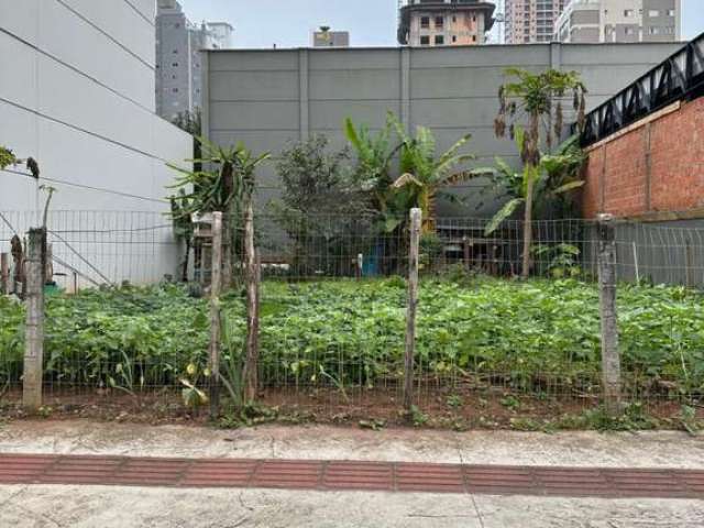 Terreno no Centro de Balneário Camboriú/SC