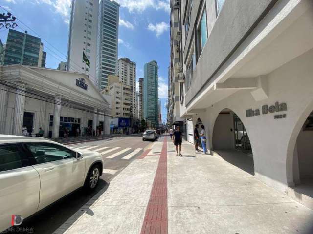 Apartamento mobiliado à venda em Balneário Camboriú em frente a Havan da Av. Brasil