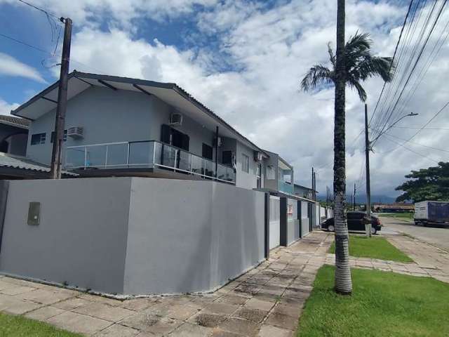 Casa com 4 quartos à venda na Avenida Mandaguari, 371, Riviera, Matinhos, 256 m2 por R$ 920.000