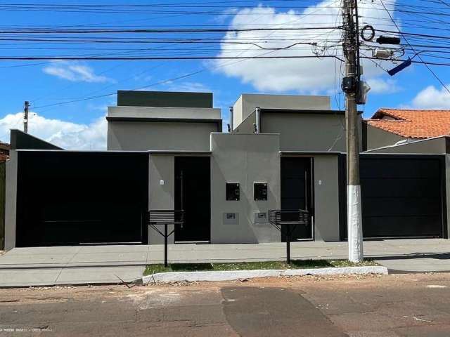 Casa para Venda em Campo Grande, Recanto dos Pássaros, 3 dormitórios, 1 suíte, 1 banheiro, 2 vagas