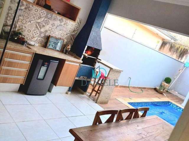 Linda casa com piscina no residencial Cambuy