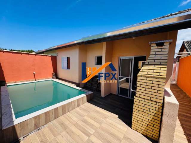 Casa nova em condomínio com piscina e churrasqueira privativa em Itanhaem lado praia