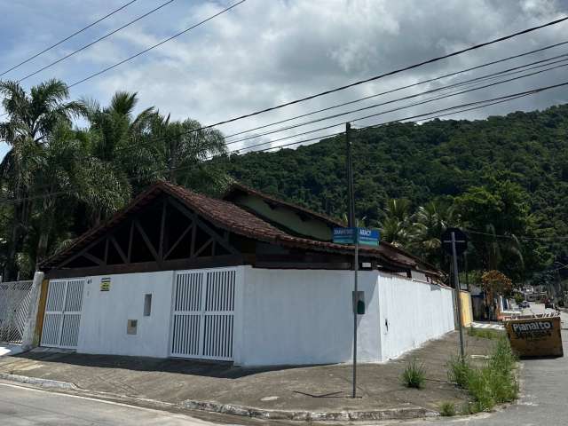 Casa à venda com 2 quartos/suíte