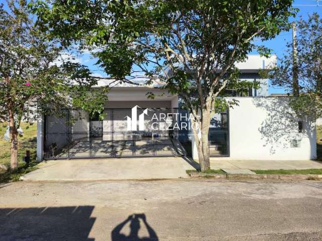 Casa com 02 Dormitórios sendo uma suíte à venda, 163 m² por R$ 800.000 - Campos Elíseos - Taubaté - SP