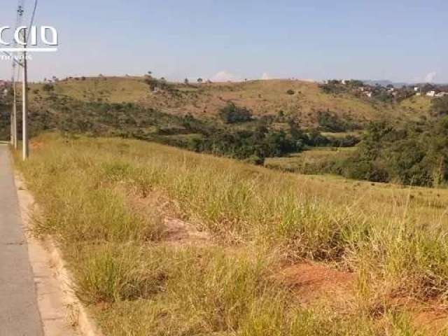 Área total de 72.600 m2 no bairro Santa Cecilia - São José dos Campos  A venda