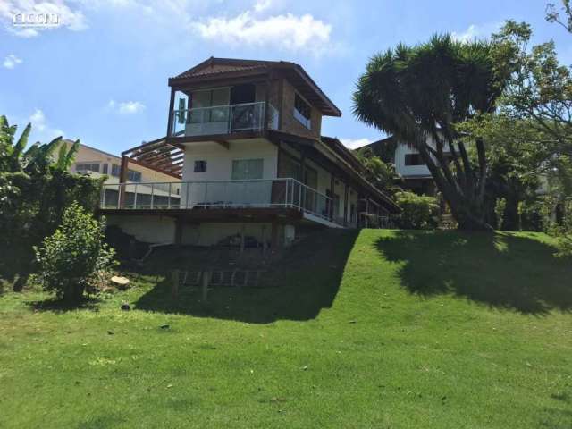 Maravilhoso Sobrado no Condomínio Mirante do Vale em Jacarei SP 600 m² de construção