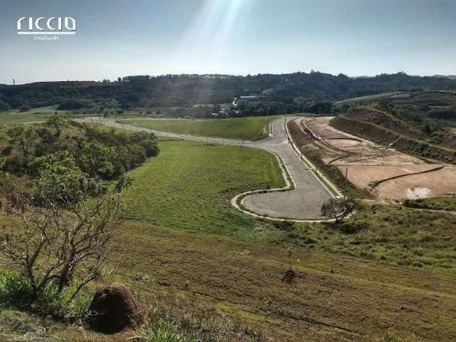 Terreno à venda no Recanto da Baronesa em SJC com 831,12 m2 de terreno Quadra F - Meio de Quadra