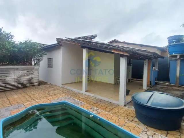 casa com piscina no bairro santa cruz