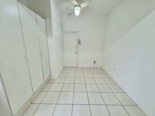 Ponto comercial com 1 sala para alugar no Centro, Blumenau , 27 m2 por R$ 1.100