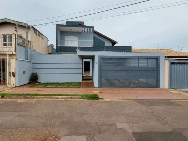 Casa para Venda em Campo Grande, São Francisco, 4 dormitórios, 2 suítes, 5 banheiros, 4 vagas