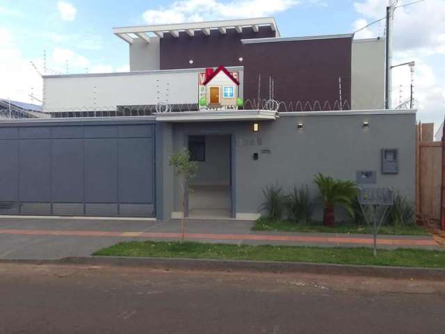 Casa para Venda em Campo Grande, Vila Carlota, 4 dormitórios, 3 suítes, 4 banheiros, 3 vagas