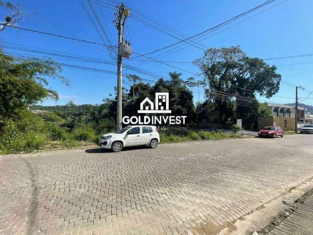 Amplo terreno em loteamento residencial a poucos minutos do centro de Brusque!