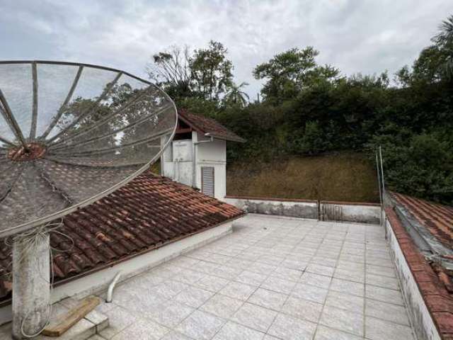 Casa à venda, 3 quartos, 2 vagas, Centro - Brusque/SC