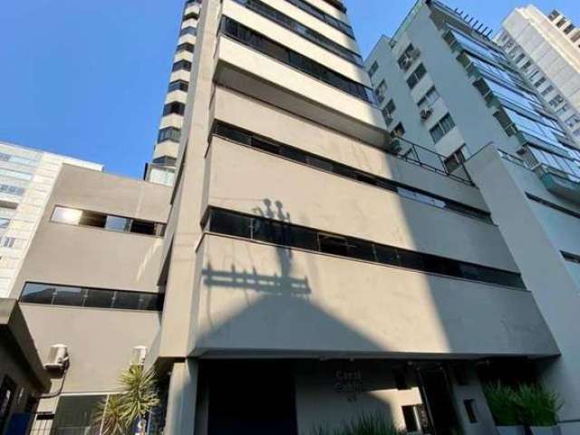 Apartamento 3 quartos a venda, com churrasqueira a carvão e garagem privativa, 100 m do mar no coral gable em balneário camboriú