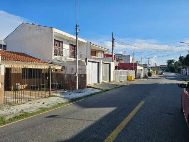 vende-se uma casa com 2 quartos 1 suite 1 banheiros R$ 400.000