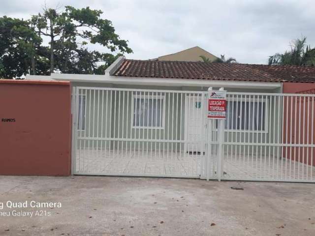 Casa para Temporada em Guaratuba, Brejatuba, 4 dormitórios, 1 suíte, 2 banheiros, 3 vagas