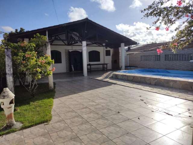 Casa para Venda em Guaratuba, Balneário Coroados, 4 dormitórios, 2 suítes, 3 banheiros, 4 vagas